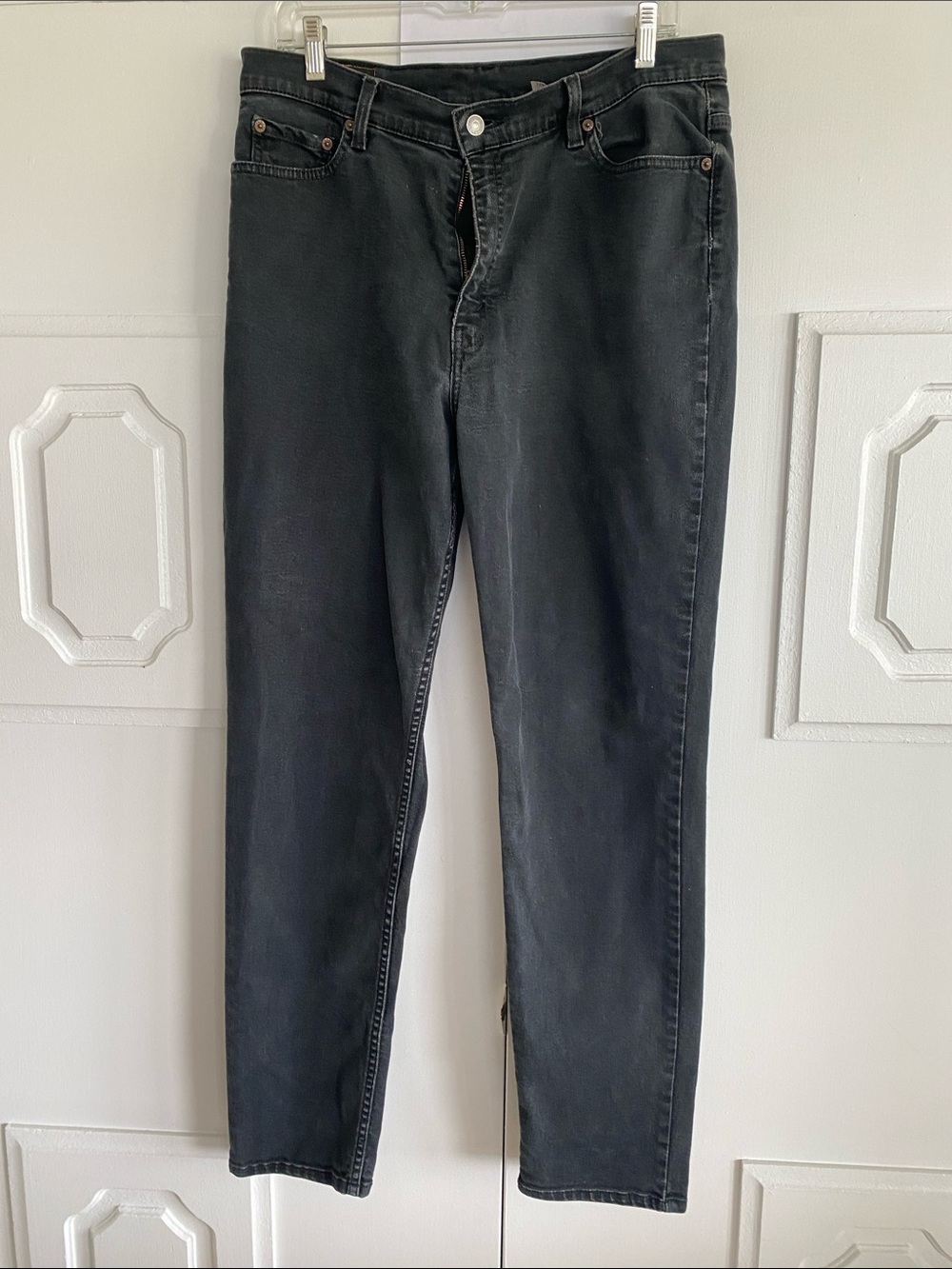 Vintage Levi's Black Slim Fit Tapered Jeans - 512